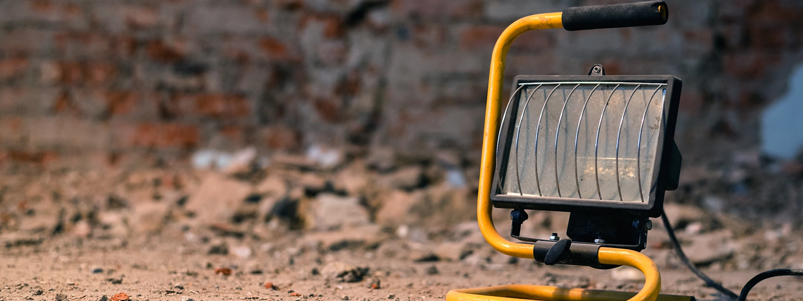 Construction Light Header