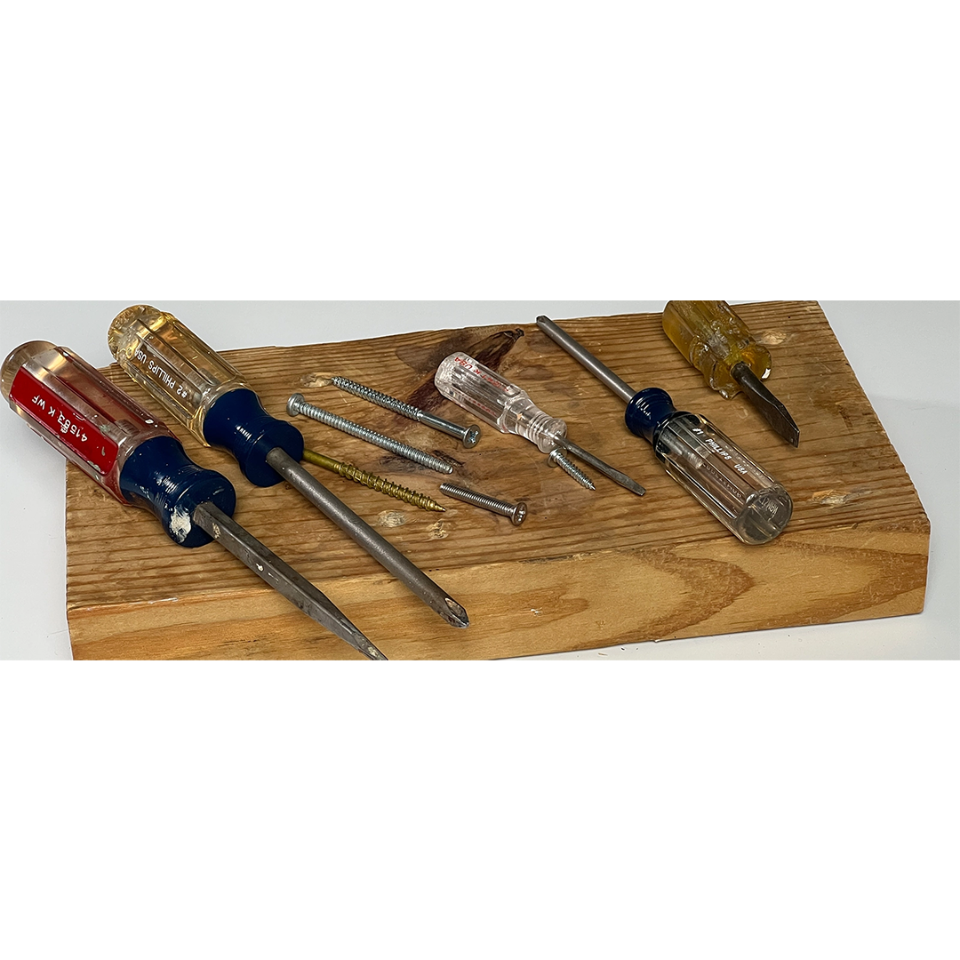 DIY PROJECT TIPS 12 Assortment of Screwdrivers - How to use a screwdriver safely